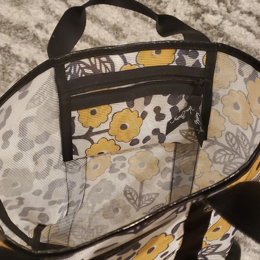 VERA BRADLEY mesh tote bag black yellow flowers Like New